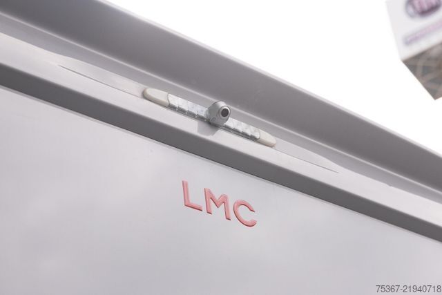 Полуинтегрированный автодом LMC Cruiser 740 EL