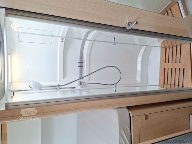 Kamper zintegrowany HYMER/ERIBA B-Klasse ML I BlackLine 780