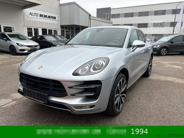 Pick-up PORSCHE Macan Turbo 3,6L V6 PANO/BOSE/CARBON/ALCANTARA