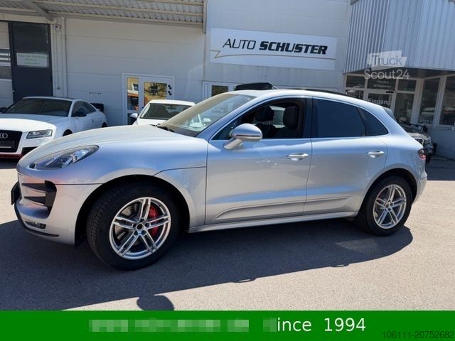 Pick-up PORSCHE Macan Turbo 3,6L V6 PANO/BOSE/CARBON/ALCANTARA