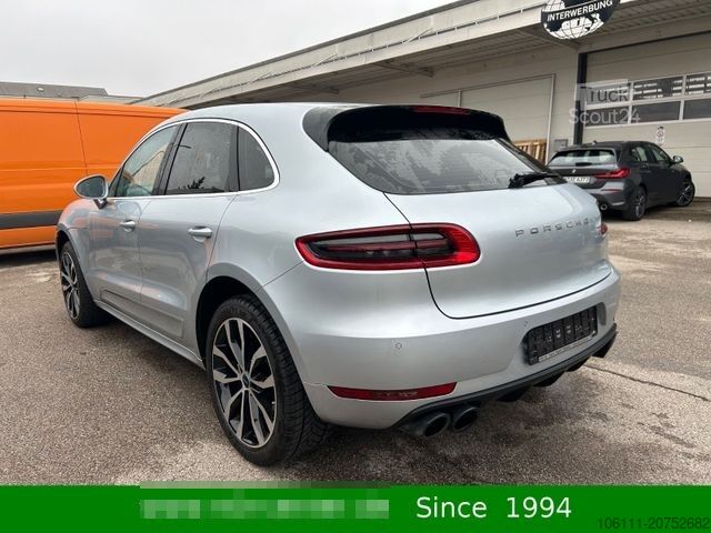 Pickup PORSCHE Macan Turbo 3,6L V6 PANO/BOSE/CARBON/ALCANTARA