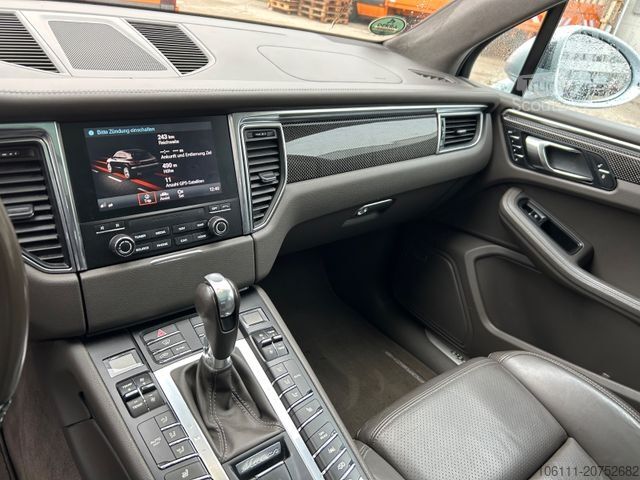 Pick-up PORSCHE Macan Turbo 3,6L V6 PANO/BOSE/CARBON/ALCANTARA