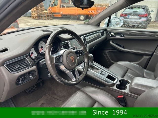 Pick-up PORSCHE Macan Turbo 3,6L V6 PANO/BOSE/CARBON/ALCANTARA