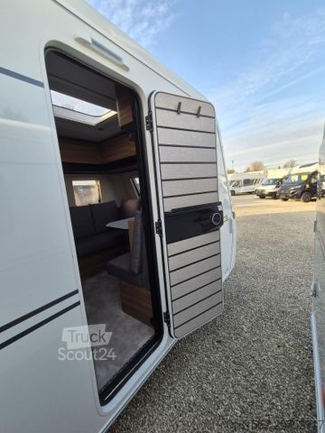 Caravana HYMER/ERIBA Eriba Novaline 495 1.800 kg / Moving-Paket