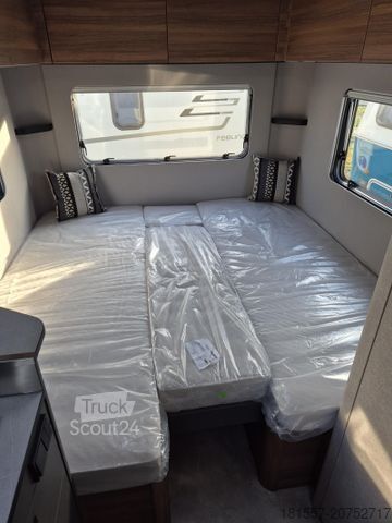 Caravana HYMER/ERIBA Eriba Novaline 495 1.800 kg / Moving-Paket