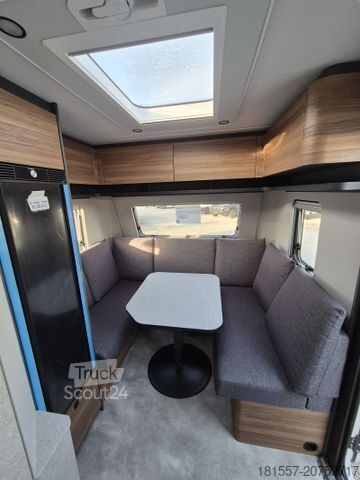 Caravana HYMER/ERIBA Eriba Novaline 495 1.800 kg / Moving-Paket