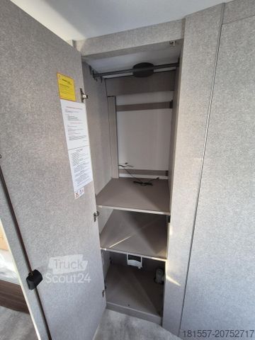 Caravana HYMER/ERIBA Eriba Novaline 495 1.800 kg / Moving-Paket