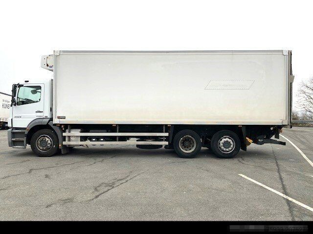 Kühlkoffer-LKW MERCEDES-BENZ Axor 2529 L Kühlk. Klima+LBW 2to+CarrierSupra750