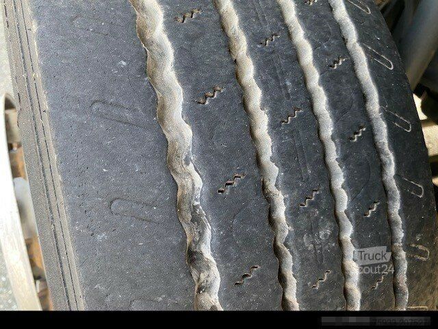 Samochód ciężarowy z plandeką typu platforma MERCEDES-BENZ Atego 1523 L 4x2 Pritsche Plane+LBW 2To+Klima