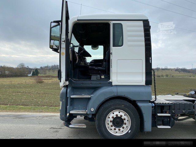 Vetoyksikkö MAN MAN TGX 18.460 BLS L-Fhs+Retarder+Kipphydraulik
