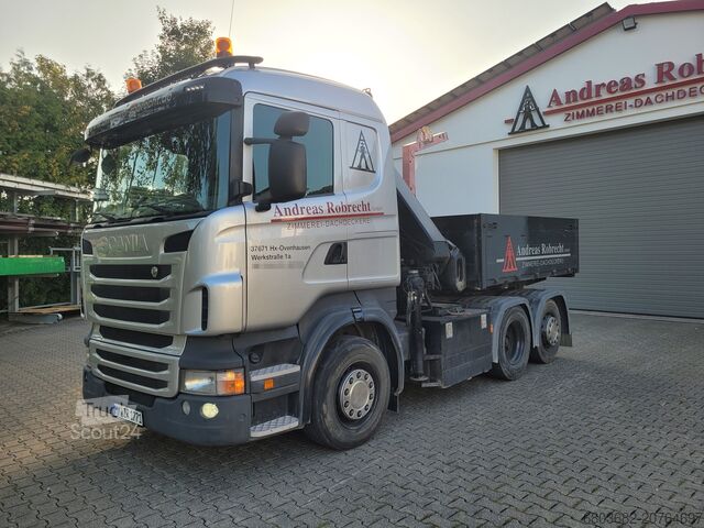 Autocarro con sovrastruttura a gru SCANIA R 440