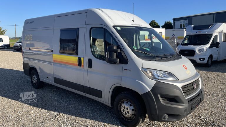 Karavan/karavan aracı Fiat Weinsberg Carabus 600 K | 4 Posti Letto | Completamente Attrezzato