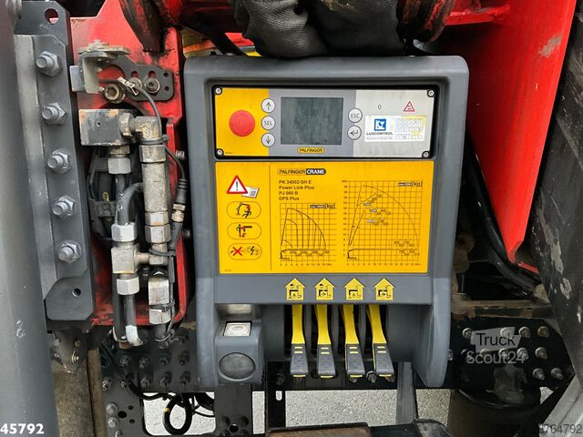 Vrachtwagen met kraan Volvo FMX 410 6x2 Palfinger 34 Tonmeter laadkraan + F...