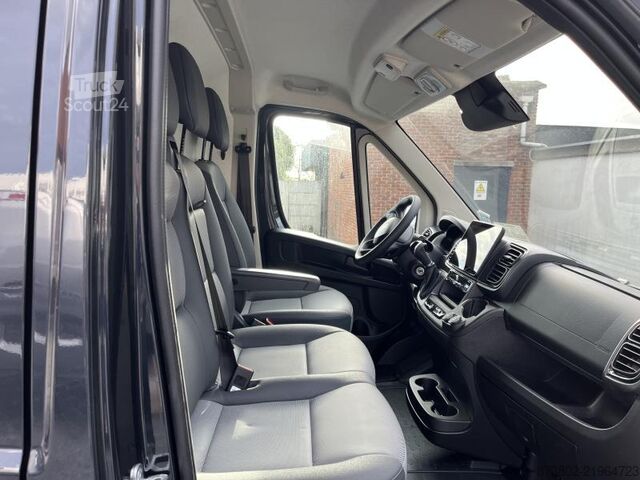 Kompaktowy van FIAT Ducato