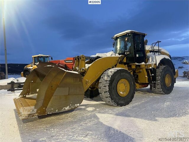Nakladalnik CAT 980M wheel loader w/ bucket. WATCH VIDEO.