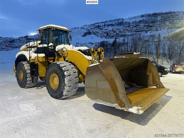 Nakladalnik CAT 980M wheel loader w/ bucket. WATCH VIDEO.