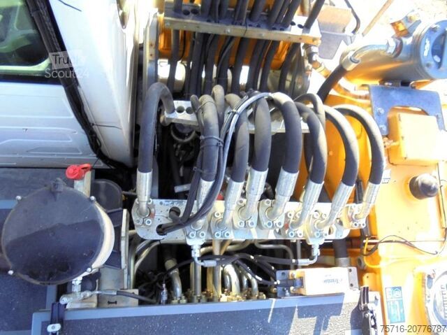 Kolesni bager Liebherr A 920 Litronic