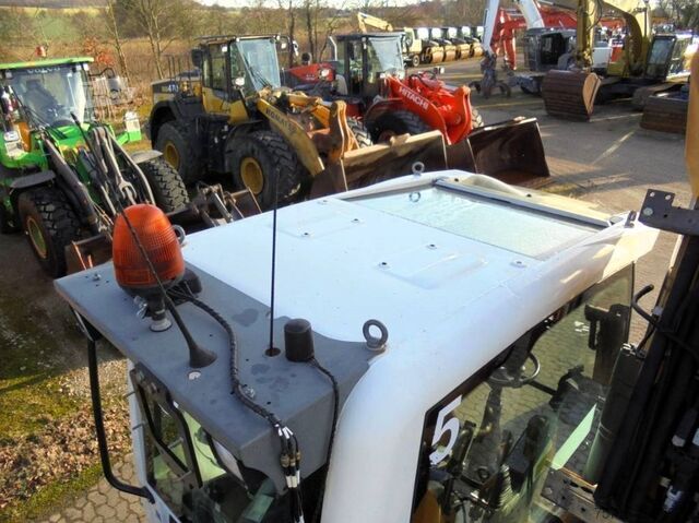 Kolesni bager Liebherr A 920 Litronic