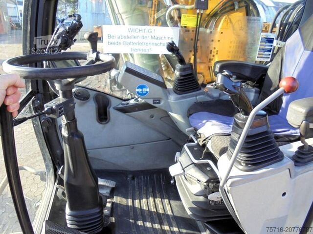 Kolesni bager Liebherr A 920 Litronic