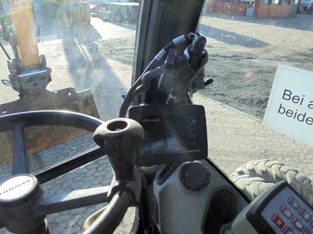 Kolesni bager Liebherr A 920 Litronic