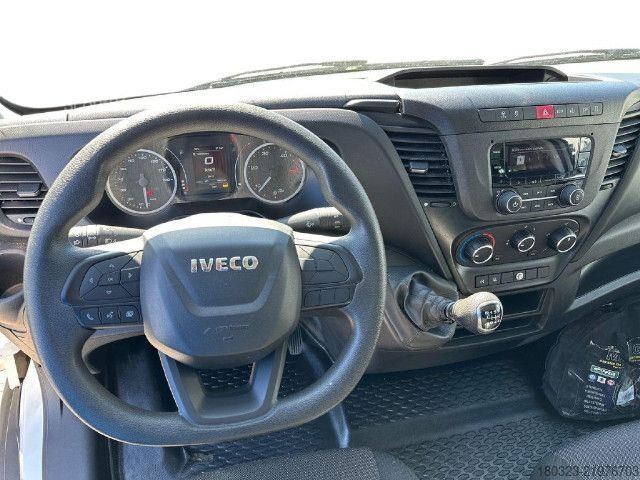 شاحنة بانل IVECO 35C14H