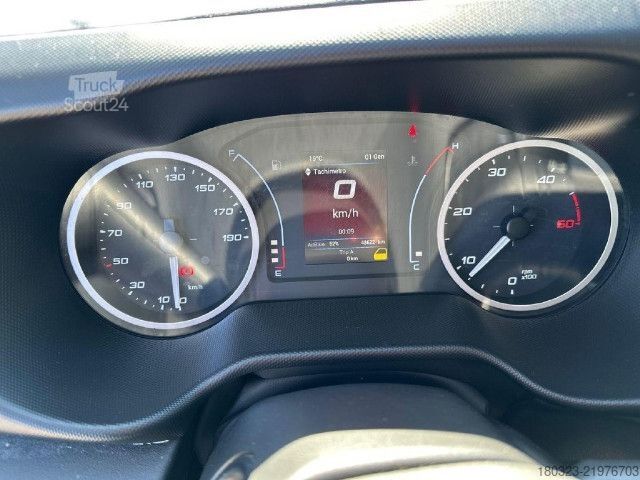 شاحنة بانل IVECO 35C14H