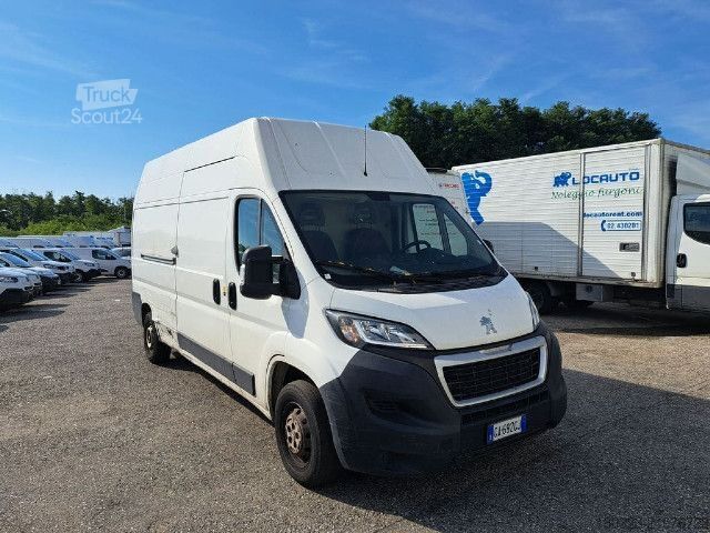 Dobozos furgon Peugeot Peugeot Boxer