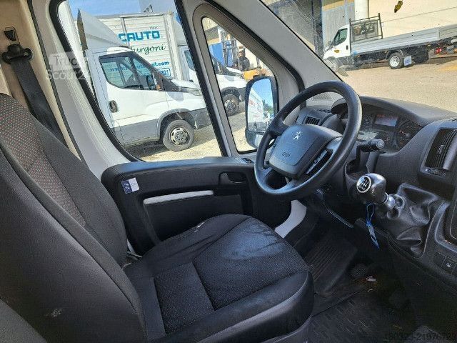 Dobozos furgon Peugeot Peugeot Boxer