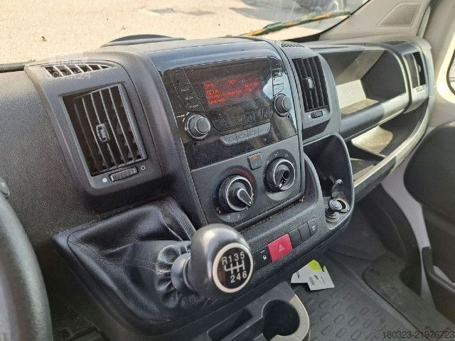 Dobozos furgon Peugeot Peugeot Boxer