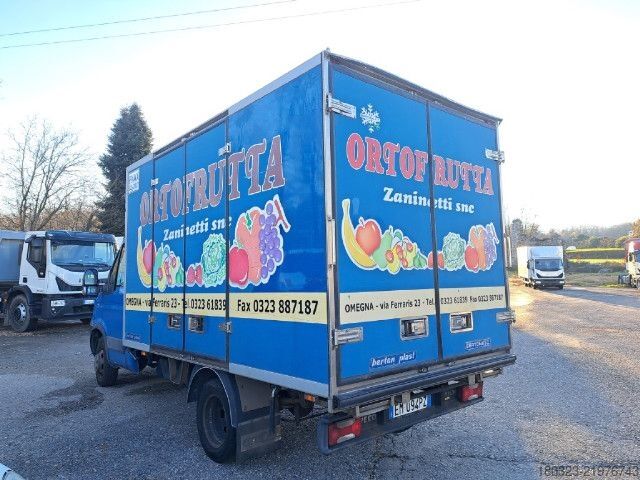 Hűtőfelépítményes furgon IVECO 35C12. MTJ 1.3 16V
