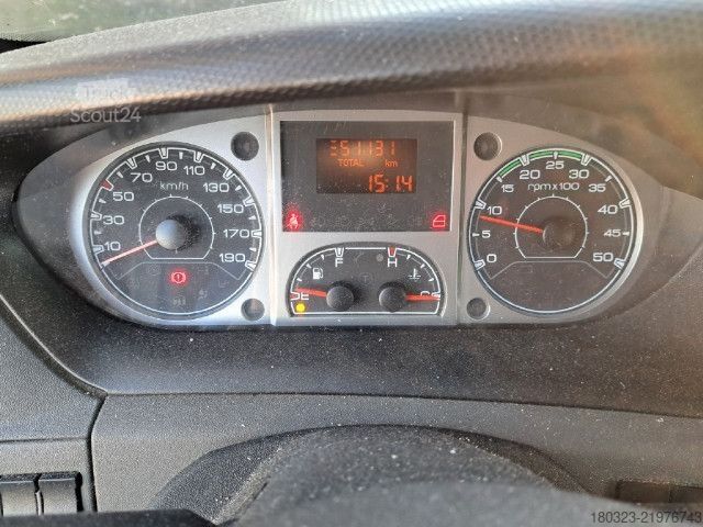 Hűtőfelépítményes furgon IVECO 35C12. MTJ 1.3 16V