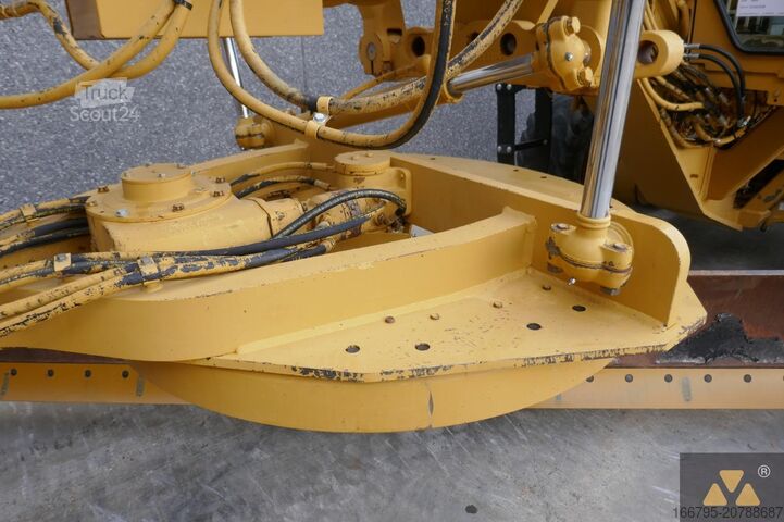 Livellatrice Caterpillar 140H