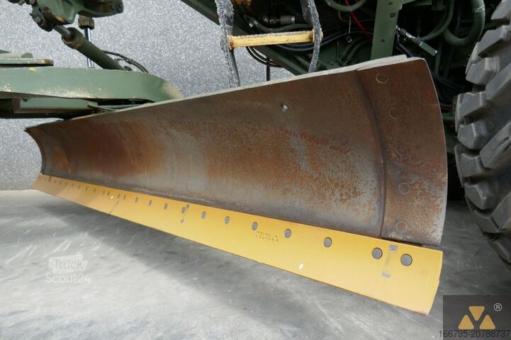Grader Caterpillar 130G Ex-army