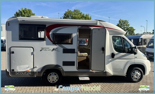 Teilintegriertes Wohnmobil BÜRSTNER Travel Van t 571