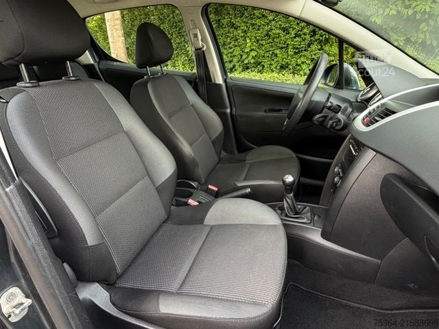 Furgon PEUGEOT 207 Tendance  1.4  VTi 70 kw 5 Türig Klima Eu5