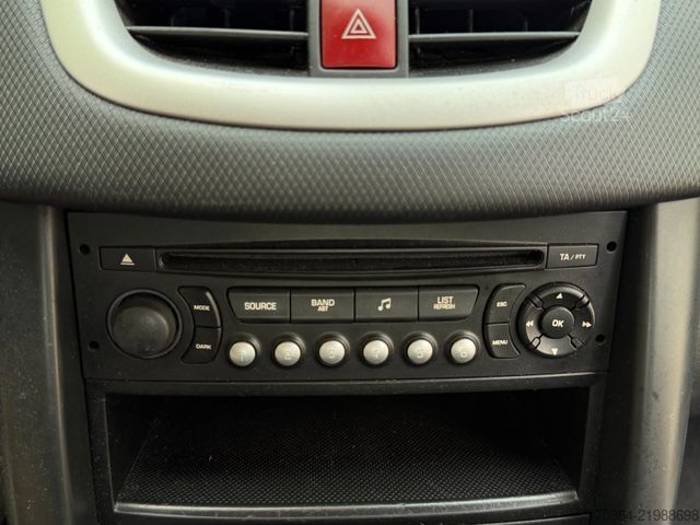 Furgon PEUGEOT 207 Tendance  1.4  VTi 70 kw 5 Türig Klima Eu5