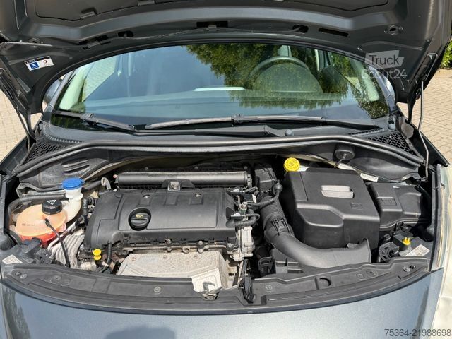 Furgon PEUGEOT 207 Tendance  1.4  VTi 70 kw 5 Türig Klima Eu5