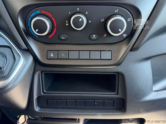 Platós kisteherautó dupla fülke Iveco Daily 35S16 H 3.0L A8 *Automatik*AHK*7-Sitze*