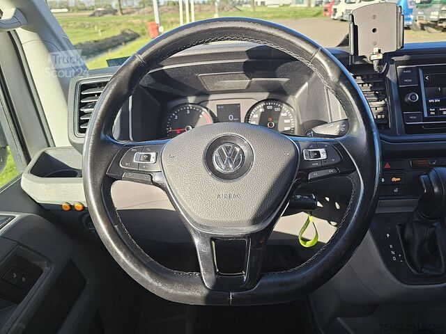 VOLKSWAGEN CRAFTER 35 2.0 L3H3 Dubbele Cabine LED Adaptieve Cruise Camera Euro6 Trekhaak Automaat! VW CRAFTER 35 2.0 L3H3 Dubbele Cabine LED Adaptiev...