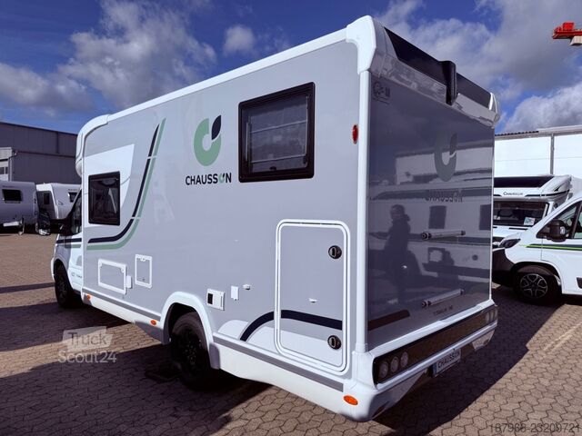 Halvintegrerad husbil CHAUSSON 627 Titanium Line `27