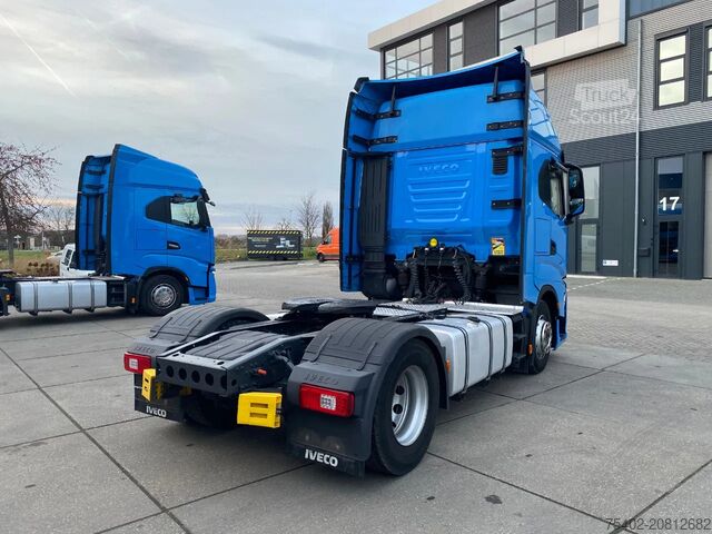 Standard-SZM Iveco S-WAY 460 / Intarder / 2x Tank / Euro 6