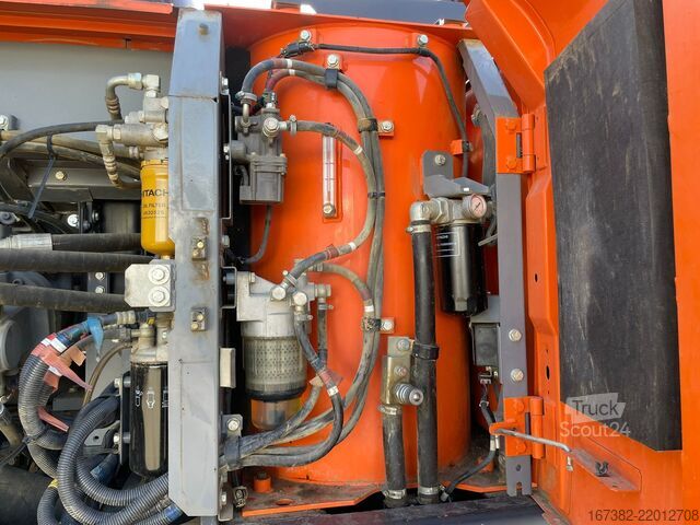 Excavadora sobre orugas Hitachi ZX210LC-6