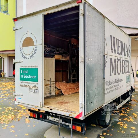 Skříňový nákladní automobil Mitsubishi Fuso Canter 60