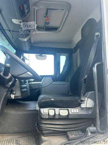 Camión de plataforma MAN TGS 26.360