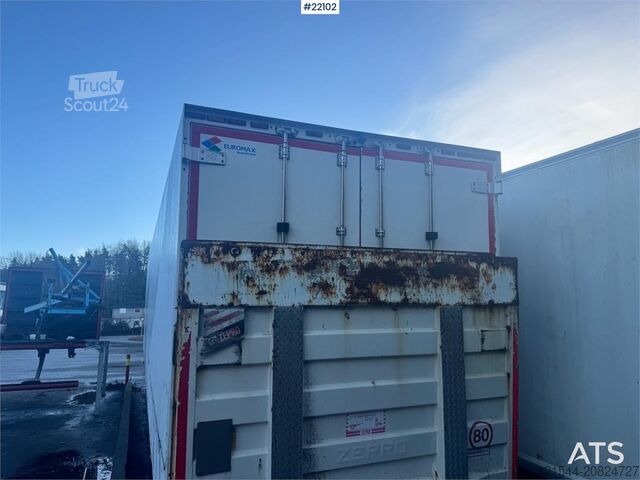 HFR skap-semitrailer med kjøle-/fryseenhet HFR box semi-trailer with refrigeration/freezer unit