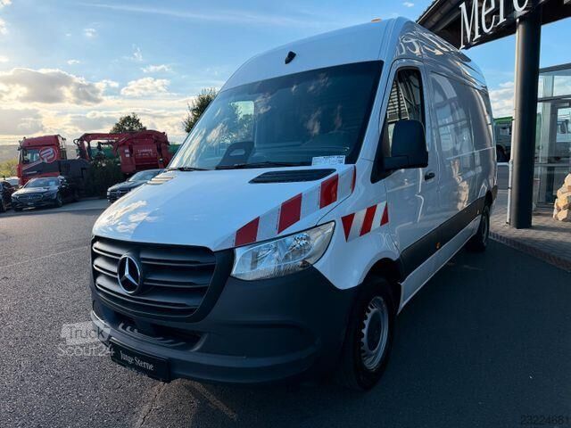 Mercedes-Benz Sprinter 317 CDI, dílenské regály, nezávislé topení, tažné zařízení na 3,5 t Mercedes-Benz Sprinter 317 CDI Werkstatt-Regal Stdheiz AHK3,5t