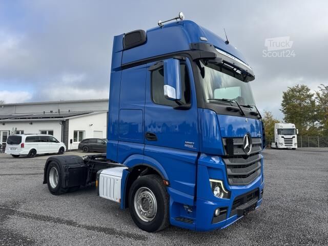 Standardní tahač Mercedes-Benz 1851 LS Actros Gigaspace Retarder Standklima PTO