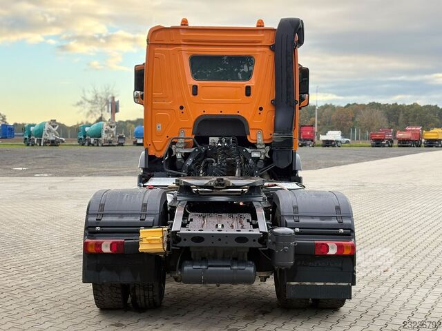 Mercedes-Benz AROCS 1848 4x4 HAD CIĄGNIK SIODŁOWY Z HYDRAULIKĄ WYWROTU Mercedes-Benz AROCS 1848 4x4 HAD CIĄGNIK SIODŁOWY Z HYDRAULIK...