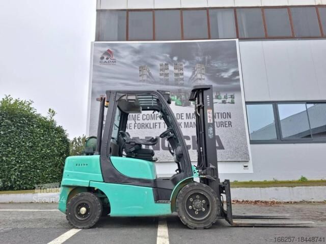 Voorlader vorkheftruck Yale GLP35VX