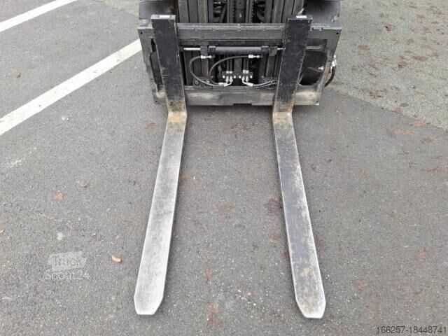 Voorlader vorkheftruck Yale GLP35VX